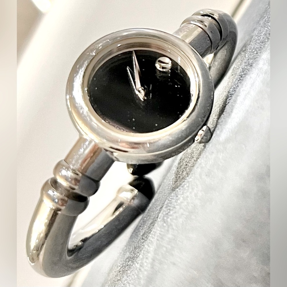 Movado Bareleto Ladies Watch. Silver. Mirror face. Needs new battery. - Picture 2 of 16